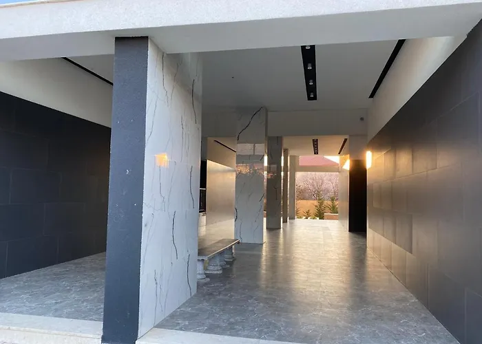 Jon\'S Duplex