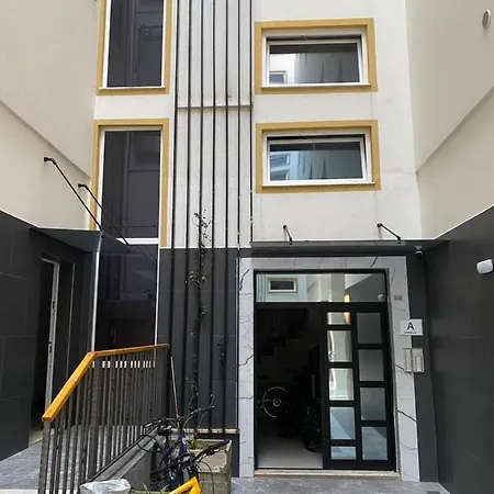 Jon'S Duplex Apartment Tirana Exterior photo